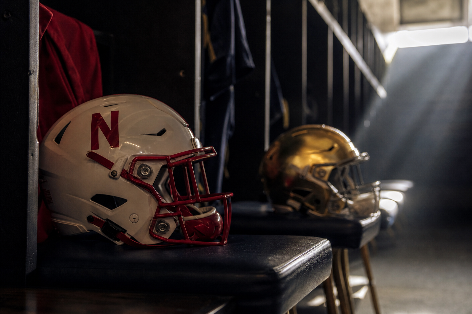 Nebraska dhe Notre Dame paralajmërojnë seri të ardhshme në futboll amerikan